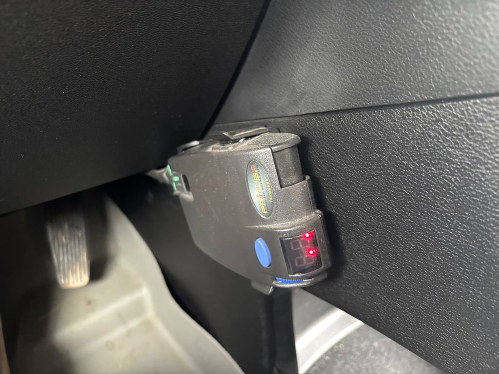 Used 2015 Dodge Grand Caravan R/T w/ Driver Convenience Group FWD image 25