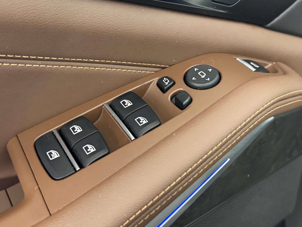 Used 2023 BMW X5 xDrive40i w/ M Sport Package AWD/4WD image 18