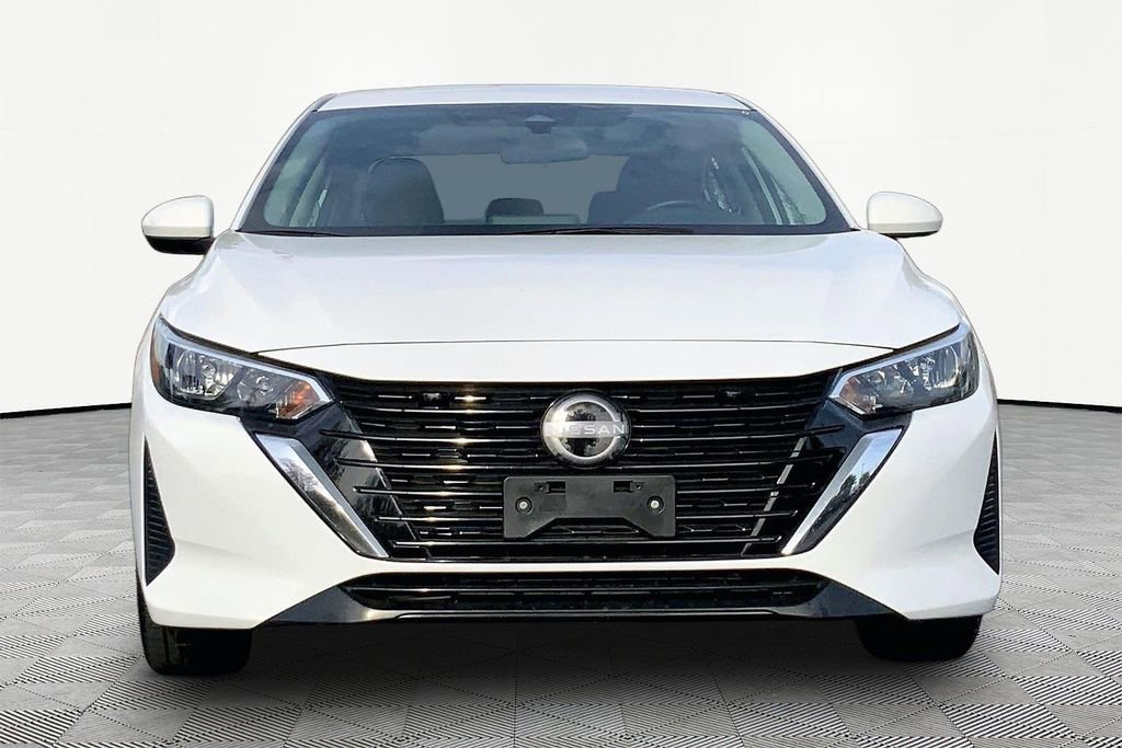 Used 2024 Nissan Sentra SV image 2