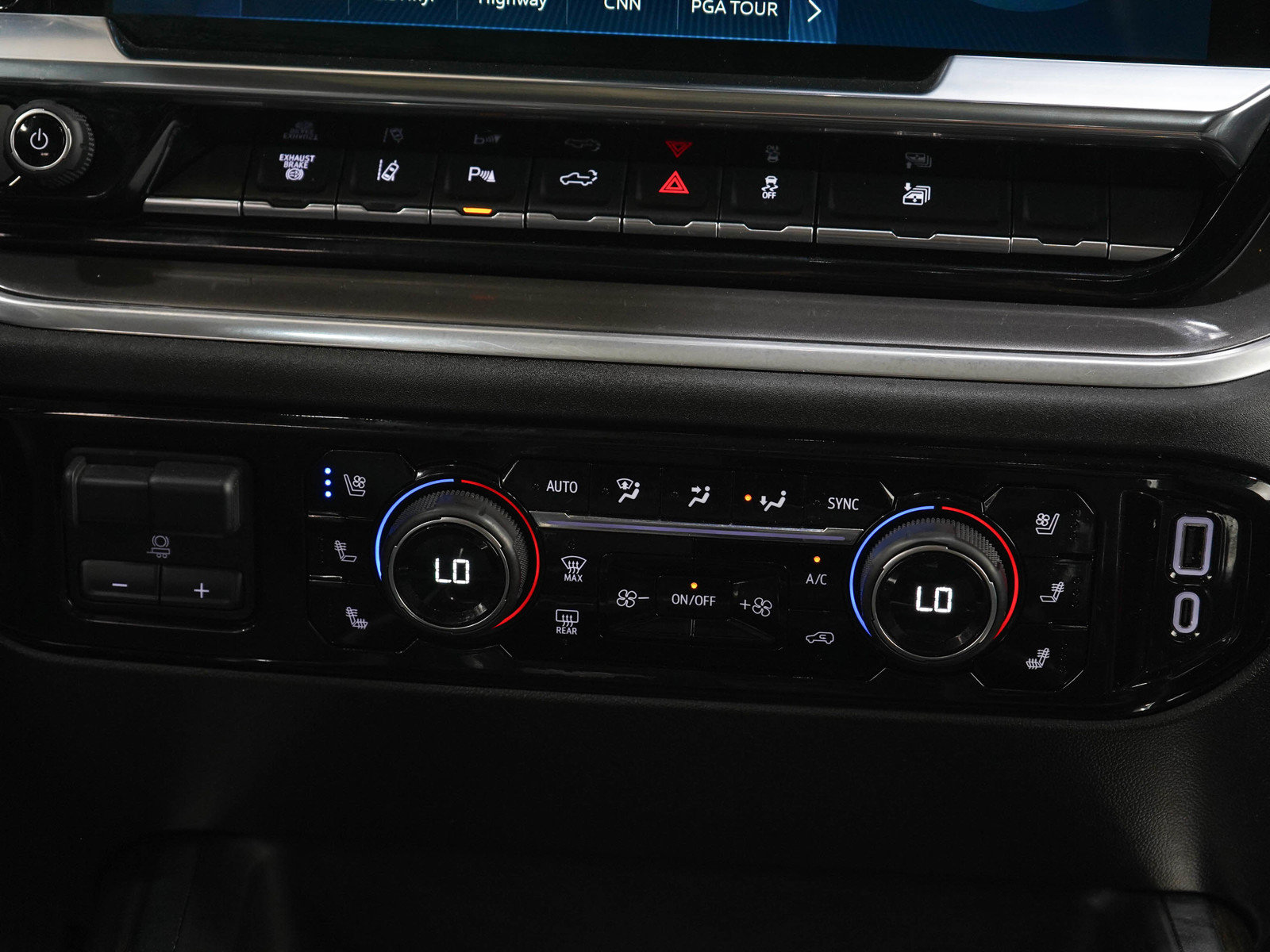 Used 2025 Chevrolet Silverado 2500 High Country w/ High Country Premium Package AWD/4WD image 19