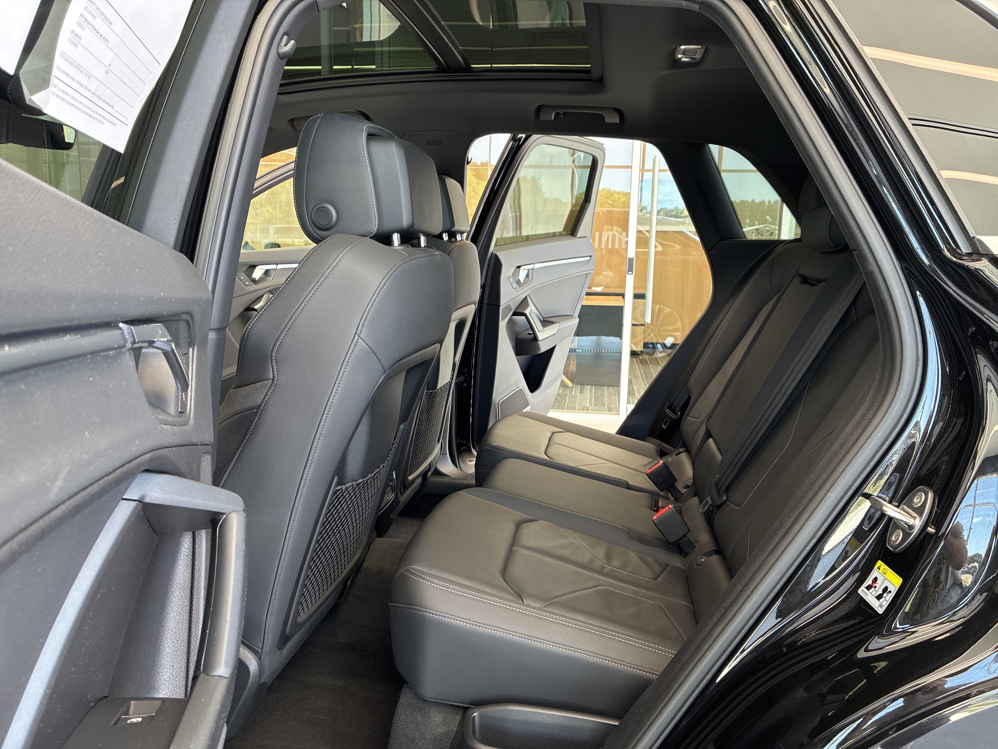 Used 2020 Audi Q3 2.0T Premium Plus AWD/4WD image 11
