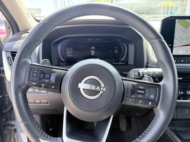 Used 2022 Nissan Rogue Platinum w/ Head-Up Display Package FWD image 24