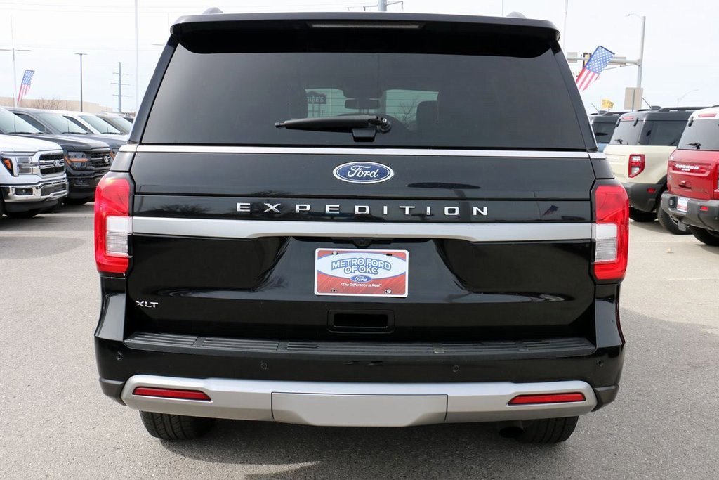 Used 2024 Ford Expedition XLT image 6