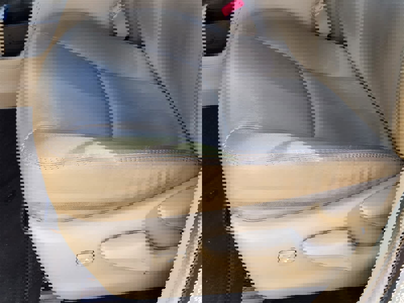 Used 2014 Toyota Prius V Five image 23