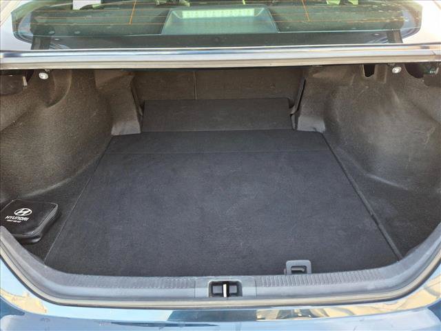 Certified 2020 Toyota Camry SE w/ Convenience Package FWD image 6