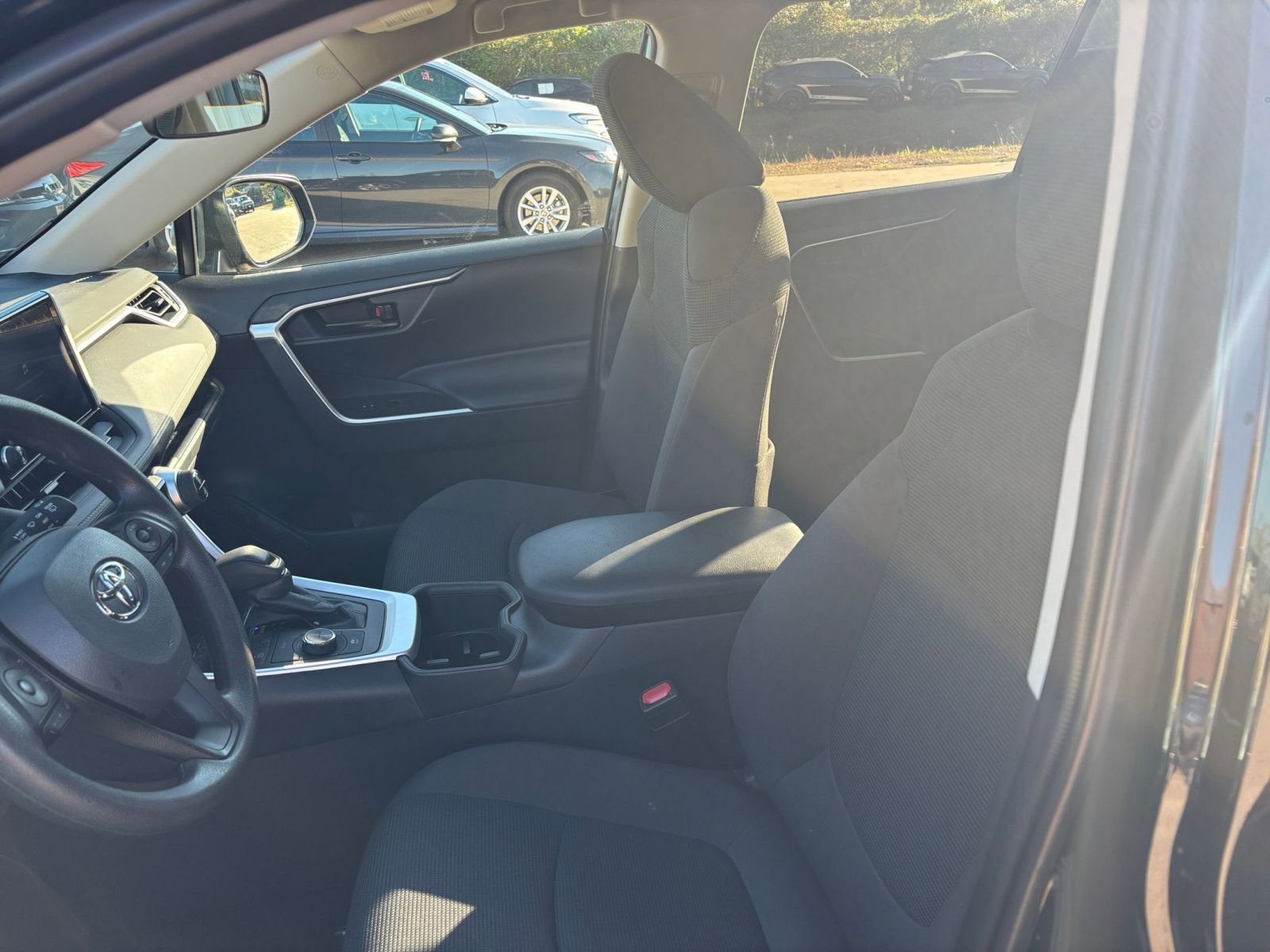 Used 2025 Toyota RAV4 LE image 24