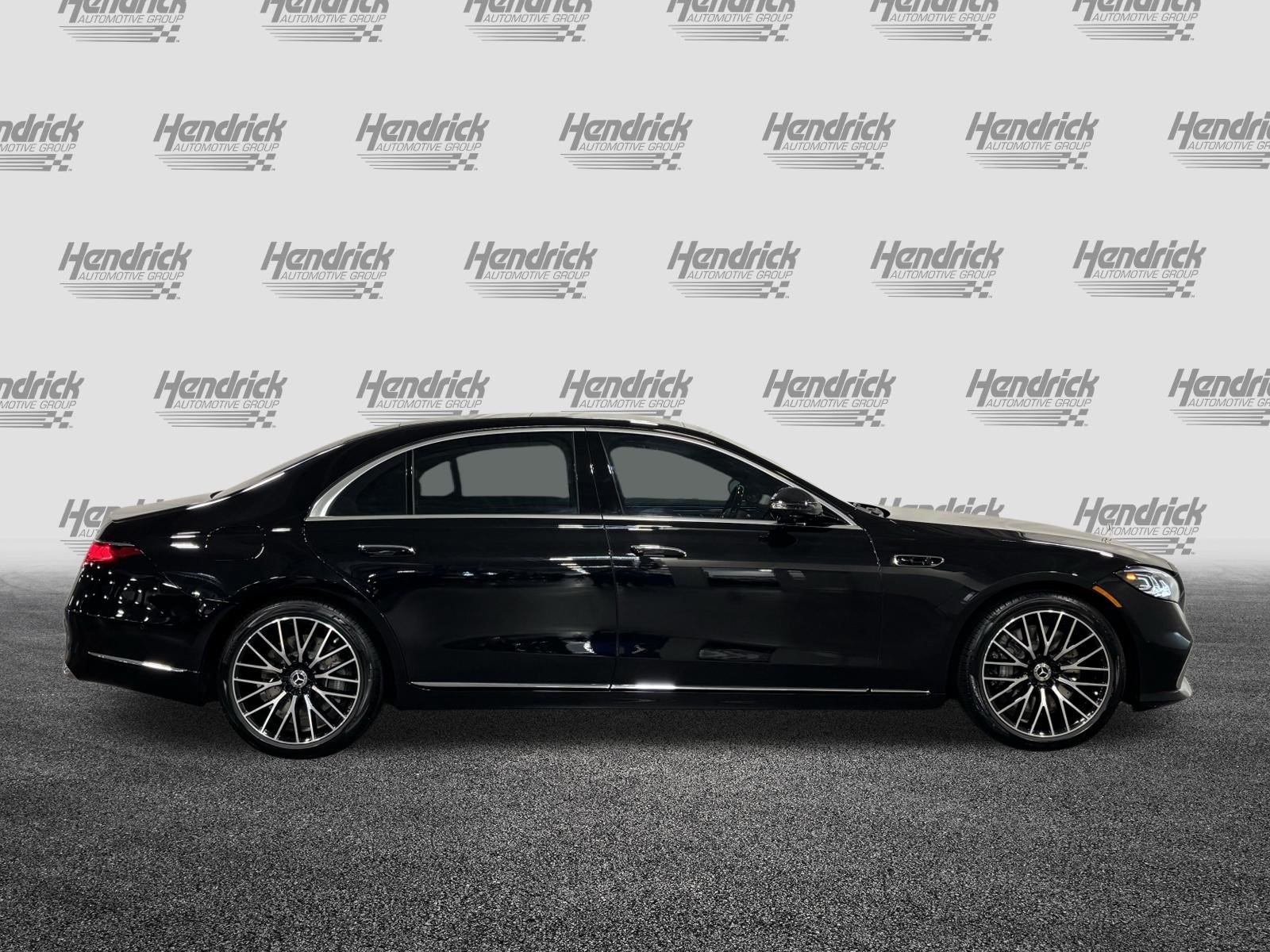 New 2027 Mercedes-Benz S 580 4MATIC Sedan image 3