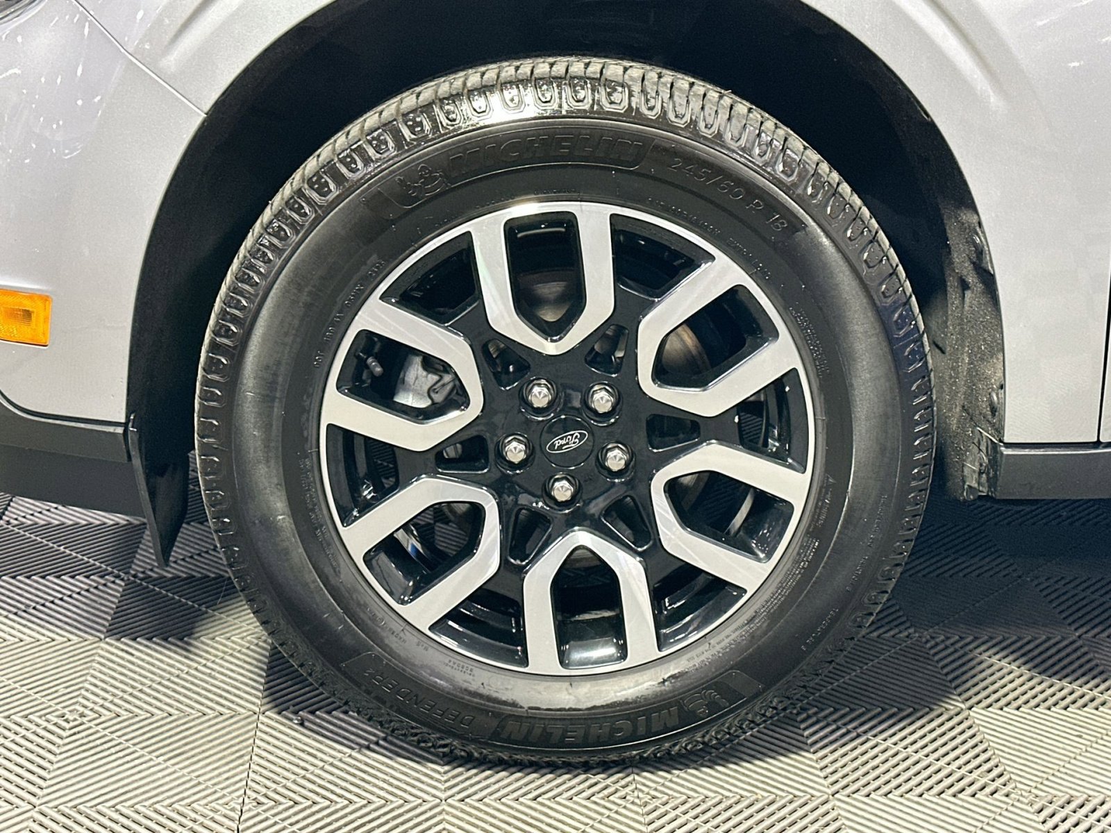 Used 2023 Ford Maverick Lariat w/ Lariat Luxury Package image 12