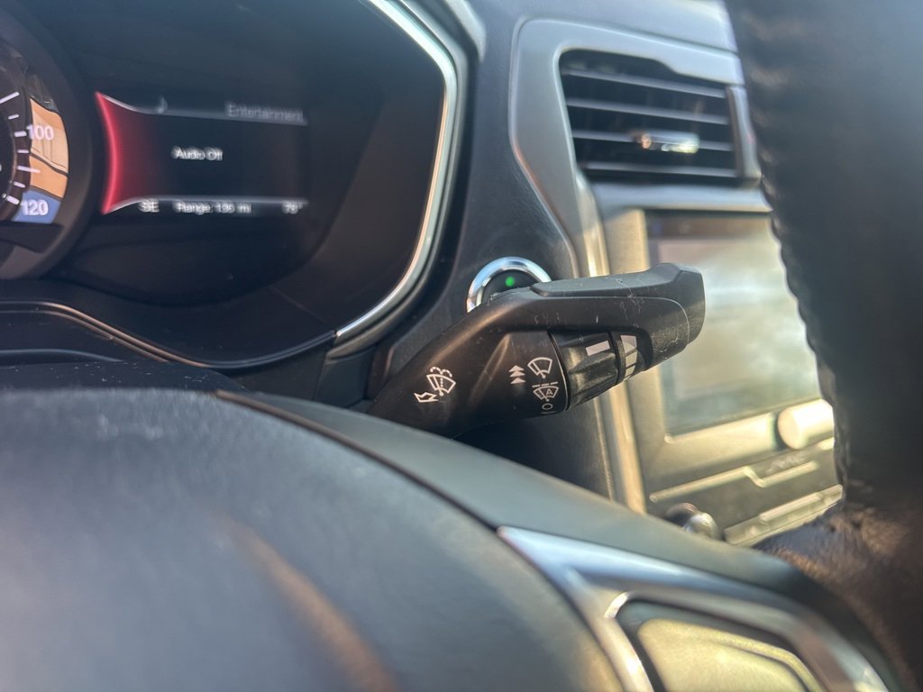Used 2019 Ford Fusion SEL image 29