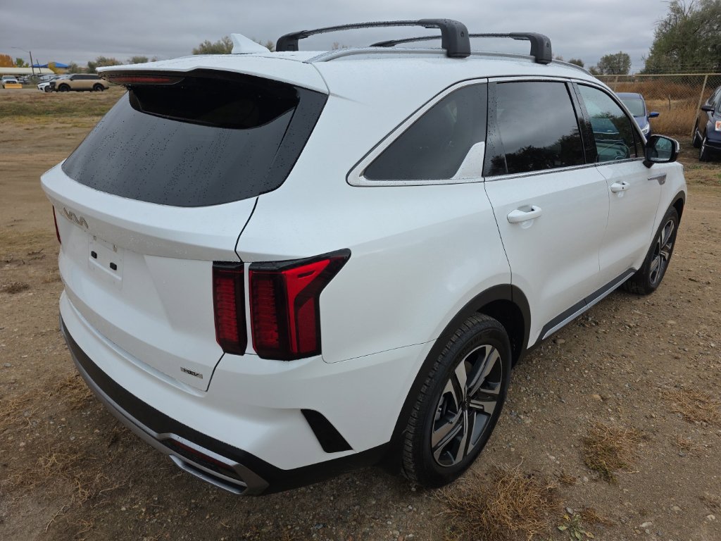 Certified 2023 Kia Sorento EX AWD/4WD image 5