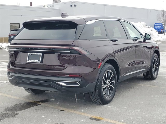 Certified 2025 Lincoln Nautilus Premier image 7