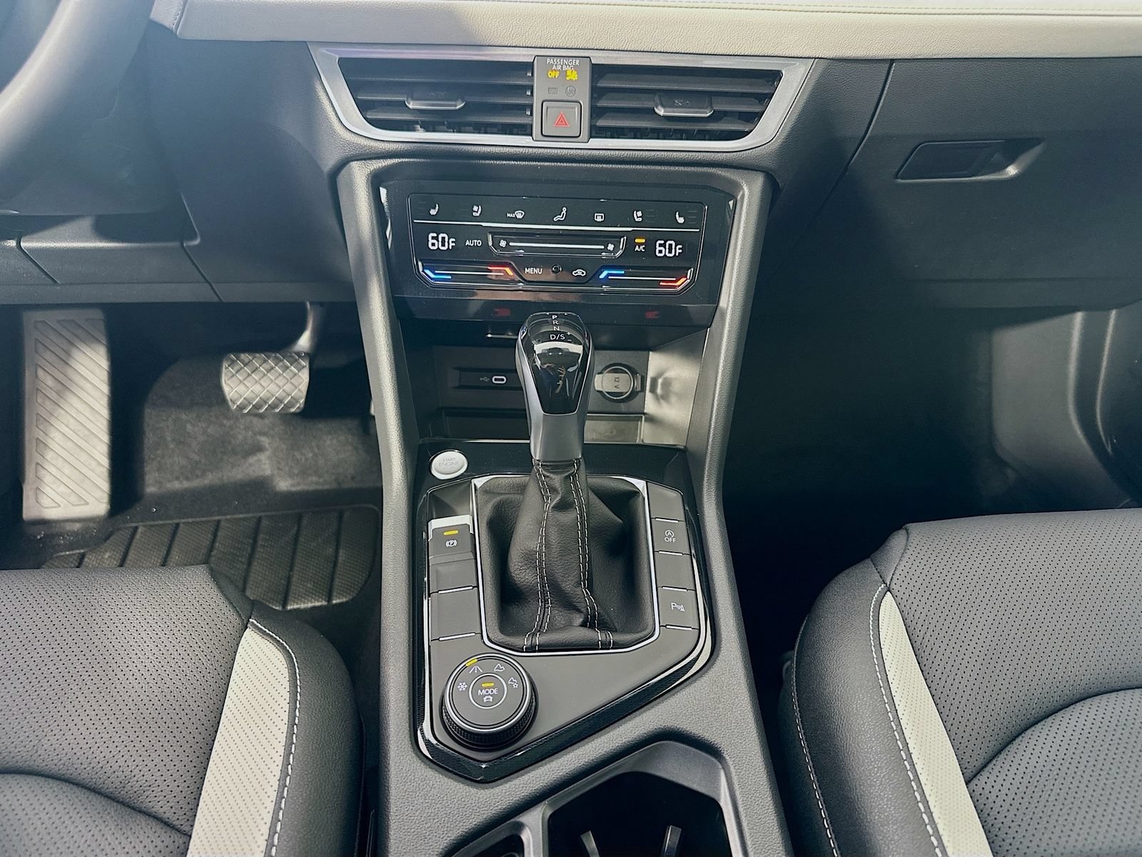 New 2026 Volkswagen Taos SEL AWD/4WD image 15