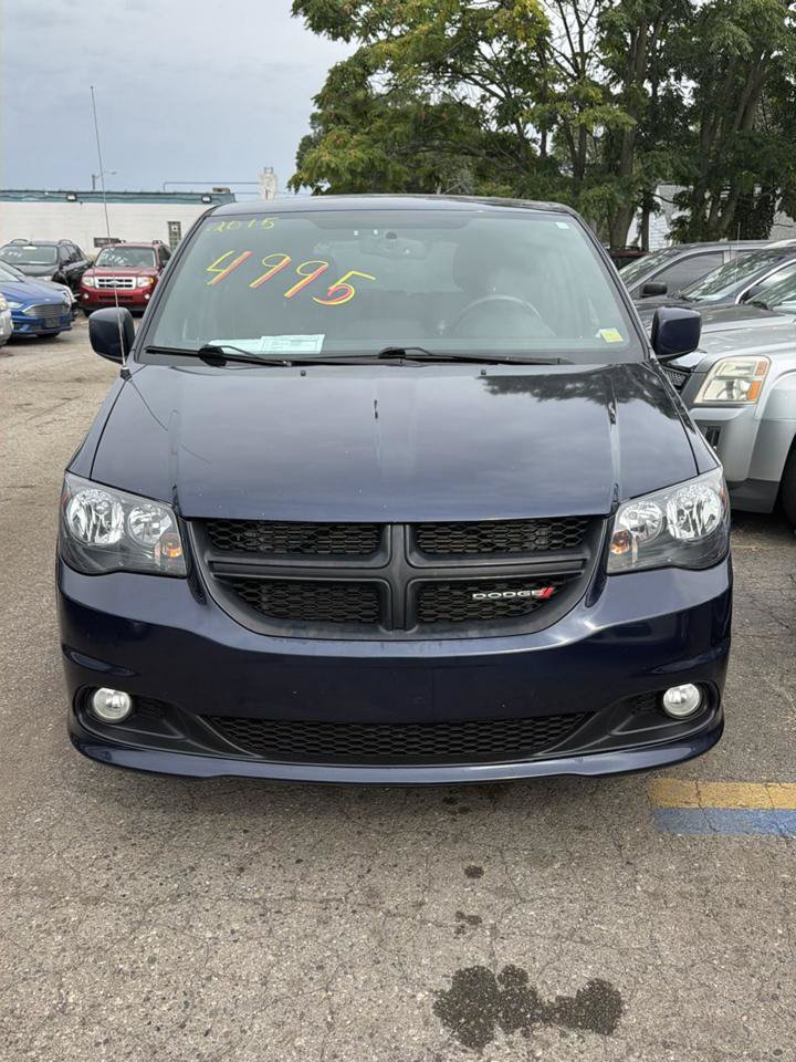 Used 2015 Dodge Grand Caravan R/T w/ Driver Convenience Group FWD image 13