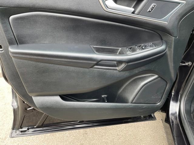 Used 2024 Ford Edge SEL w/ Convenience Package image 10