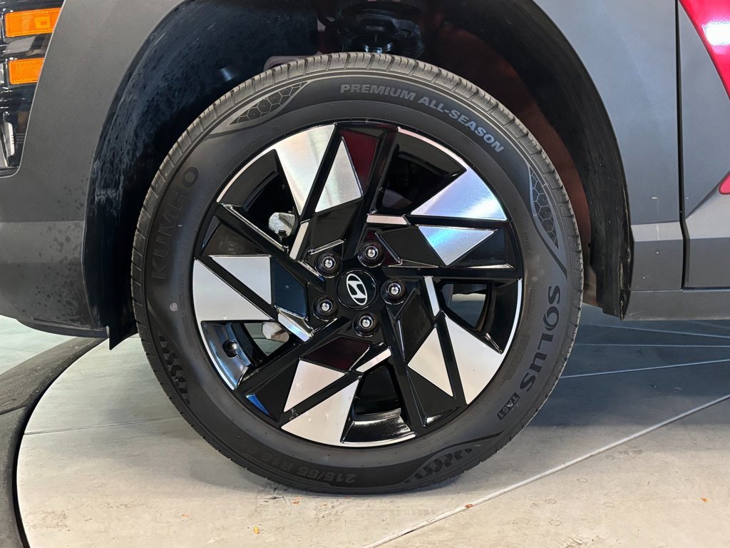 Used 2024 Hyundai Kona SEL image 24