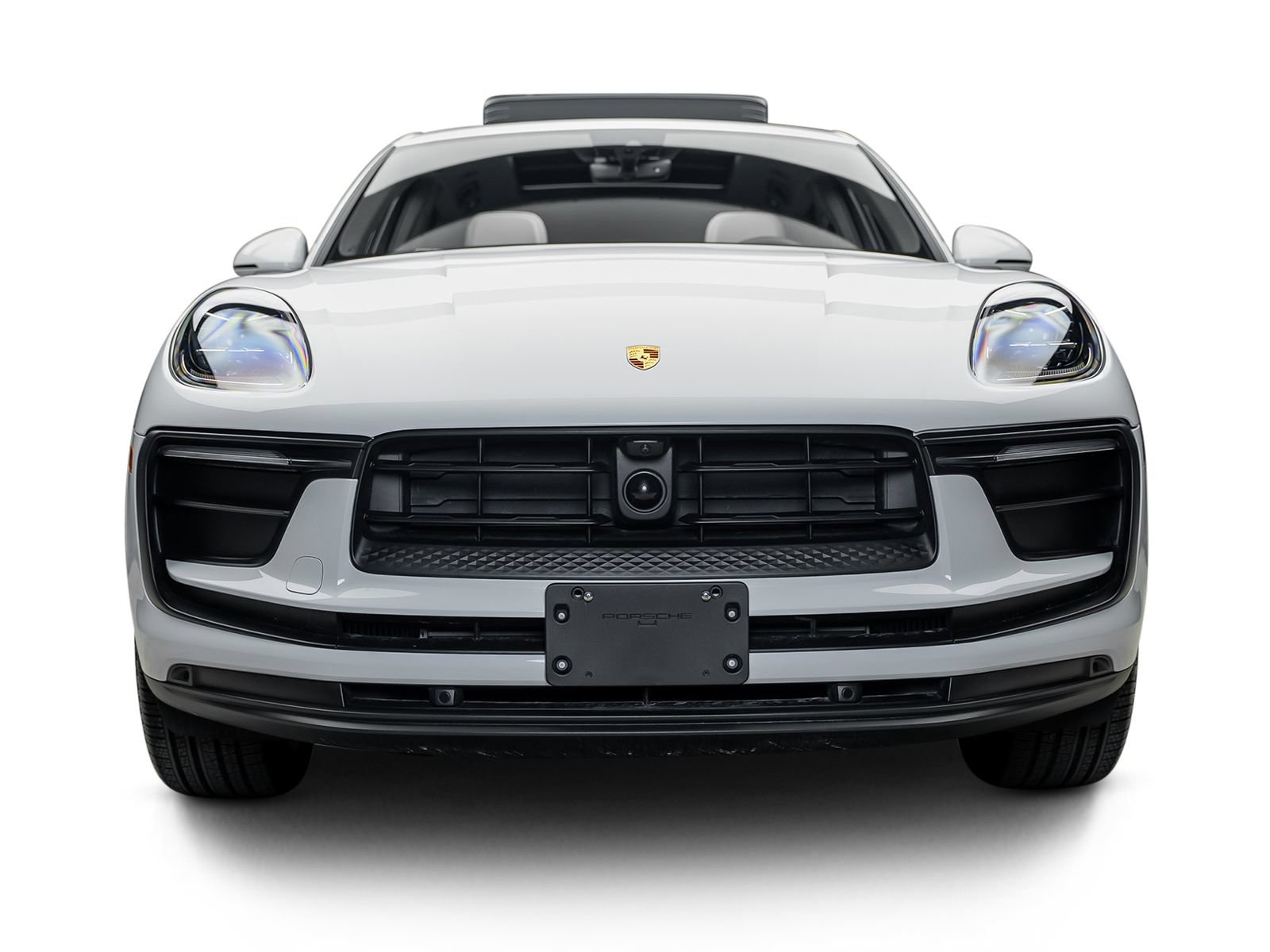 Used 2025 Porsche Macan AWD/4WD image 2