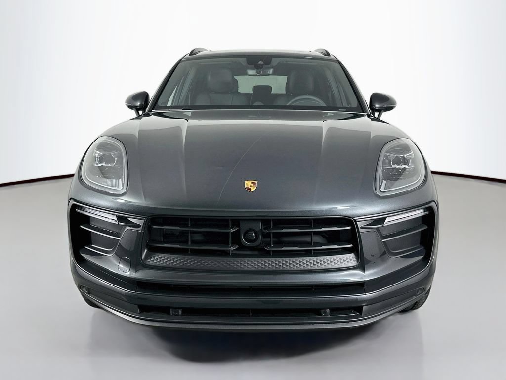 Certified 2026 Porsche Macan AWD/4WD image 6