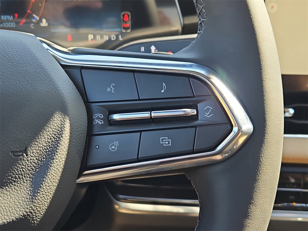 New 2026 Chevrolet Equinox ACTIV w/ LPO, Floor Liner Package image 17