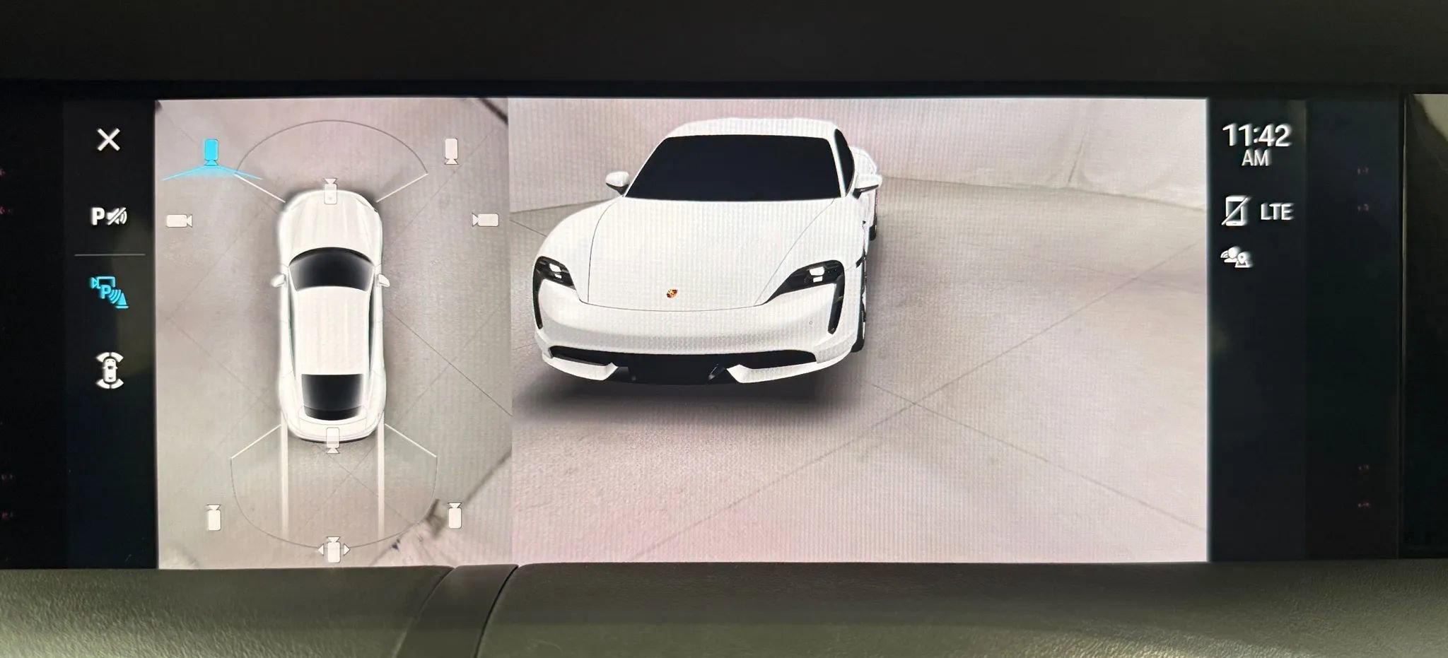 Used 2020 Porsche Taycan 4S image 30