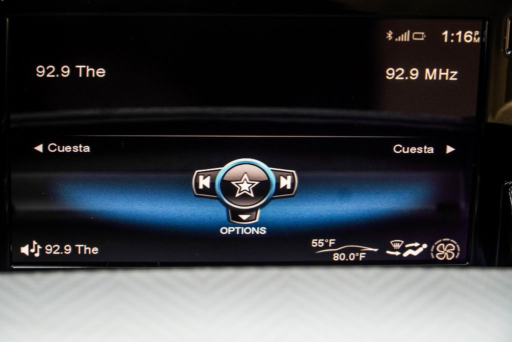 Used 2017 Aston Martin Vanquish Coupe image 35