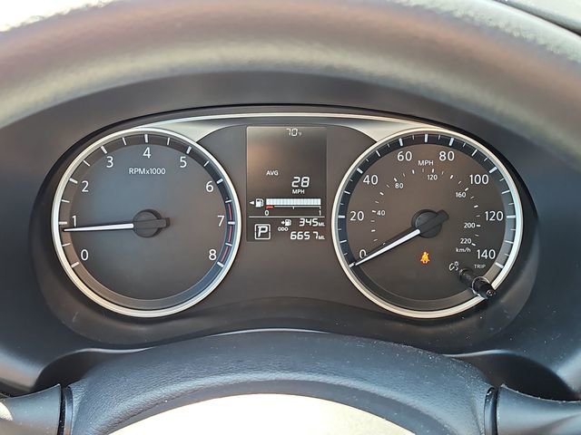 Certified 2025 Nissan Kicks Play S FWD image 4