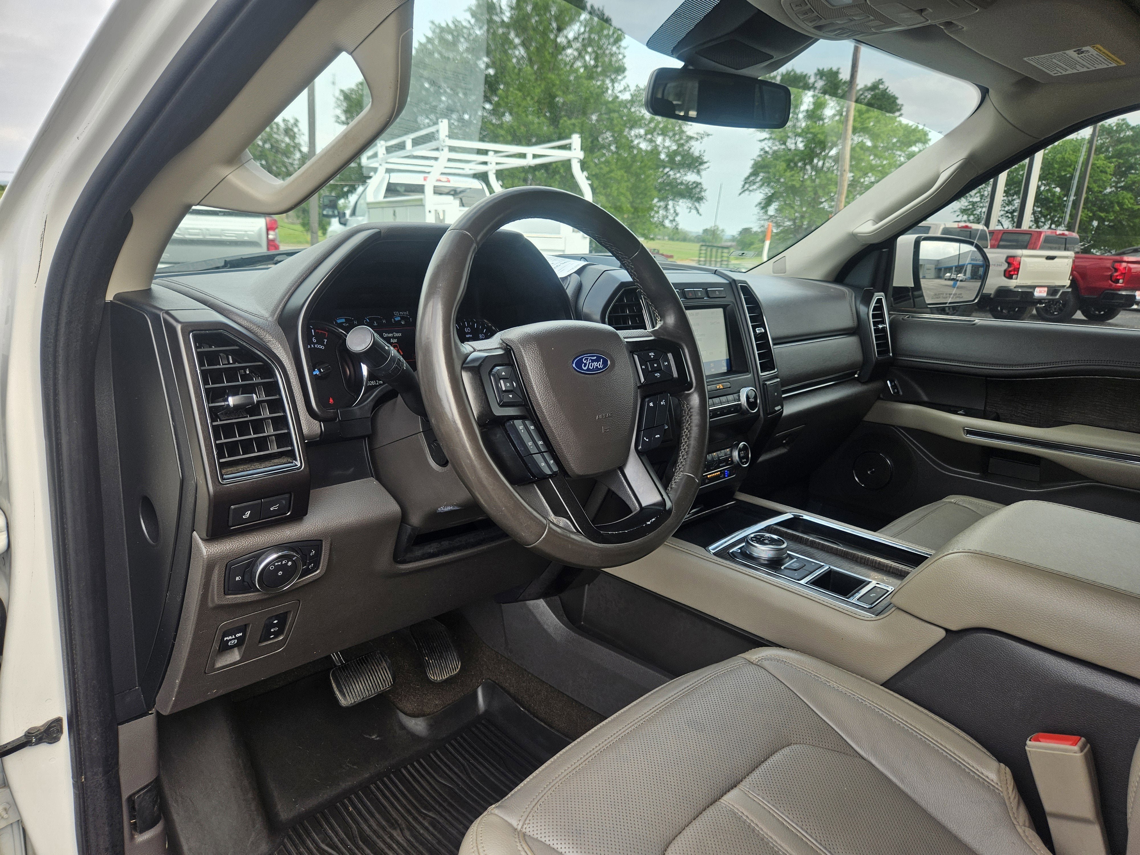 Used 2020 Ford Expedition Limited w/ Cargo Package RWD image 14