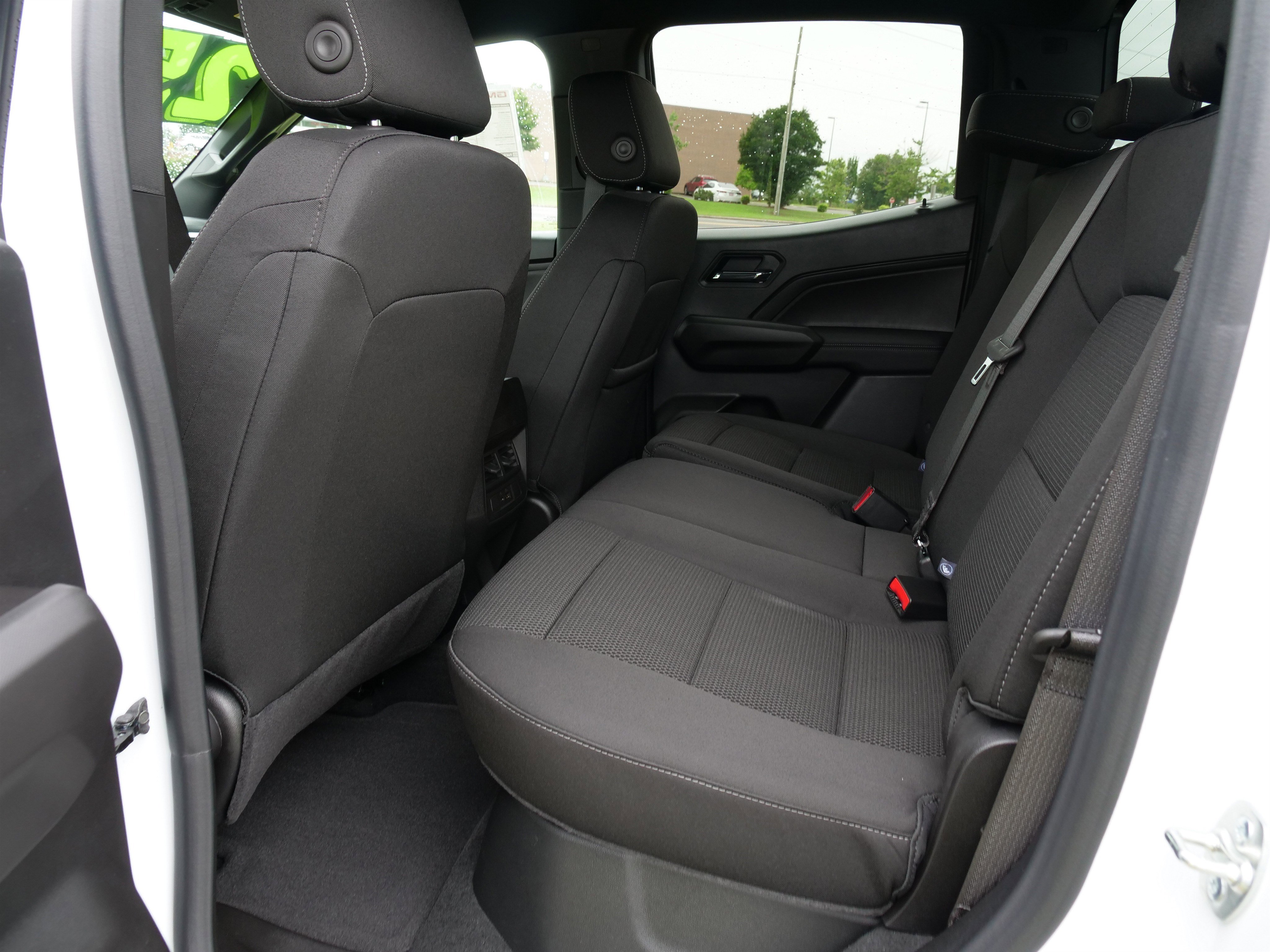 New 2025 GMC Canyon Elevation w/ Convenience Package image 13