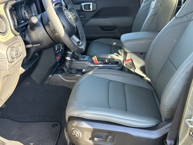 New 2026 Jeep Gladiator Mojave image 8