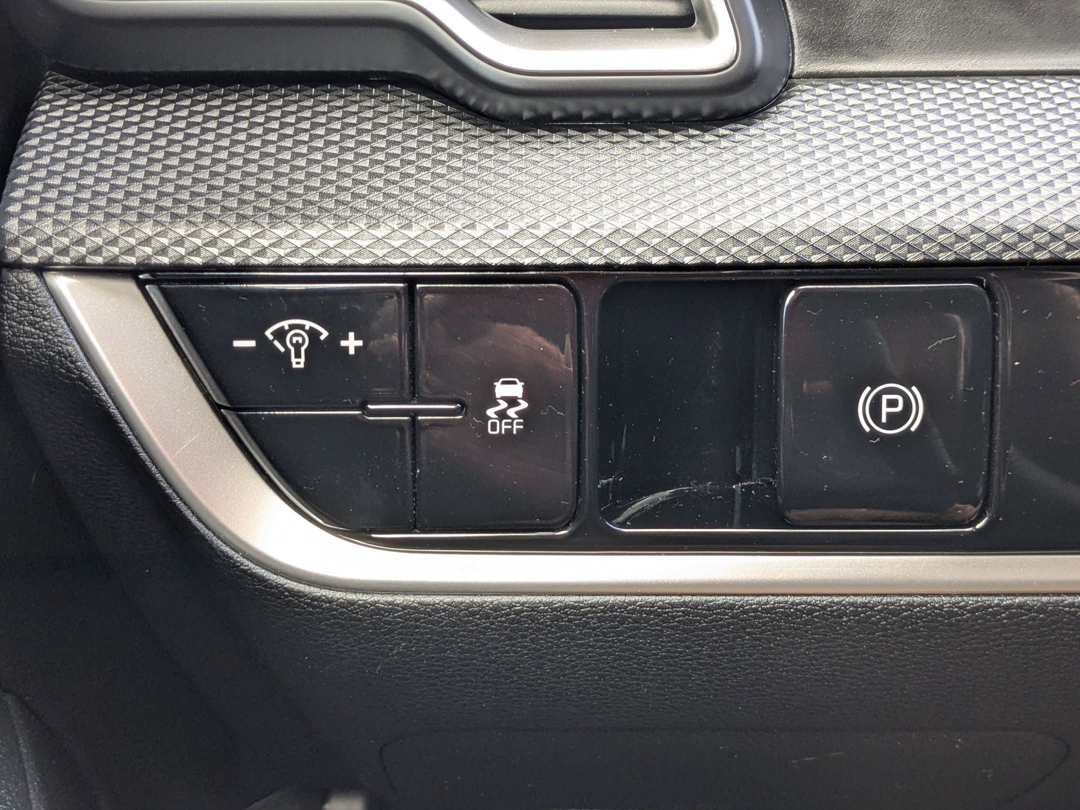 Used 2024 Kia Sportage LX image 17