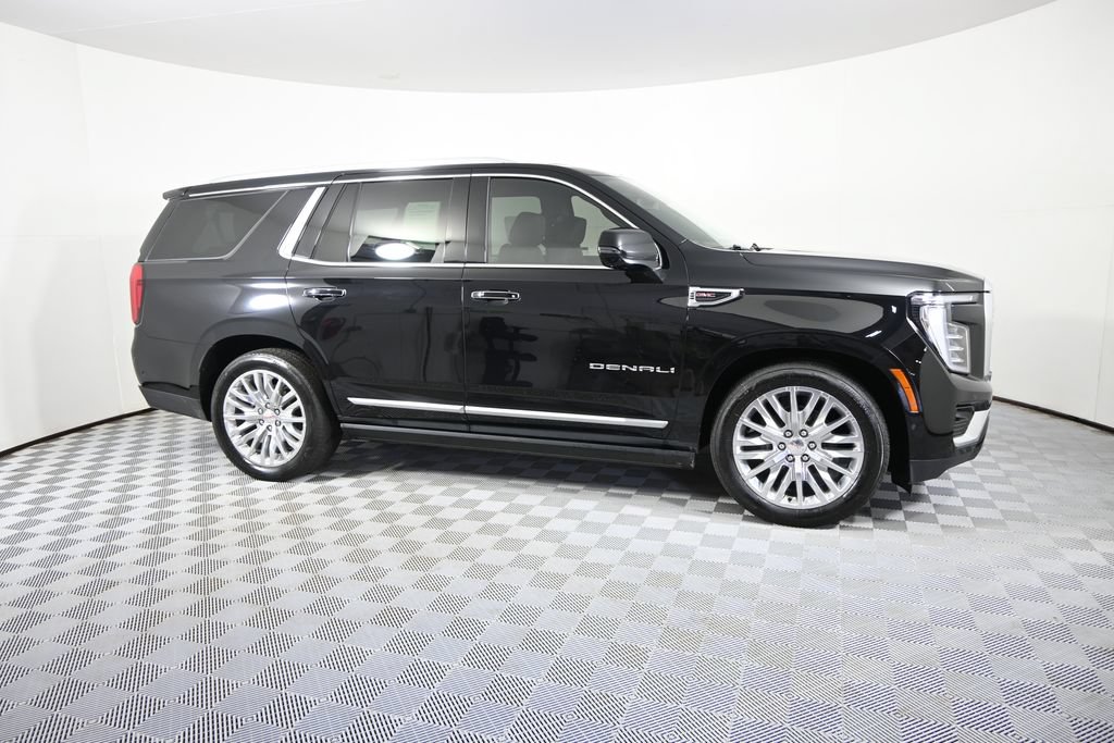 Used 2025 GMC Yukon Denali w/ Sun & Power Step Package AWD/4WD image 8