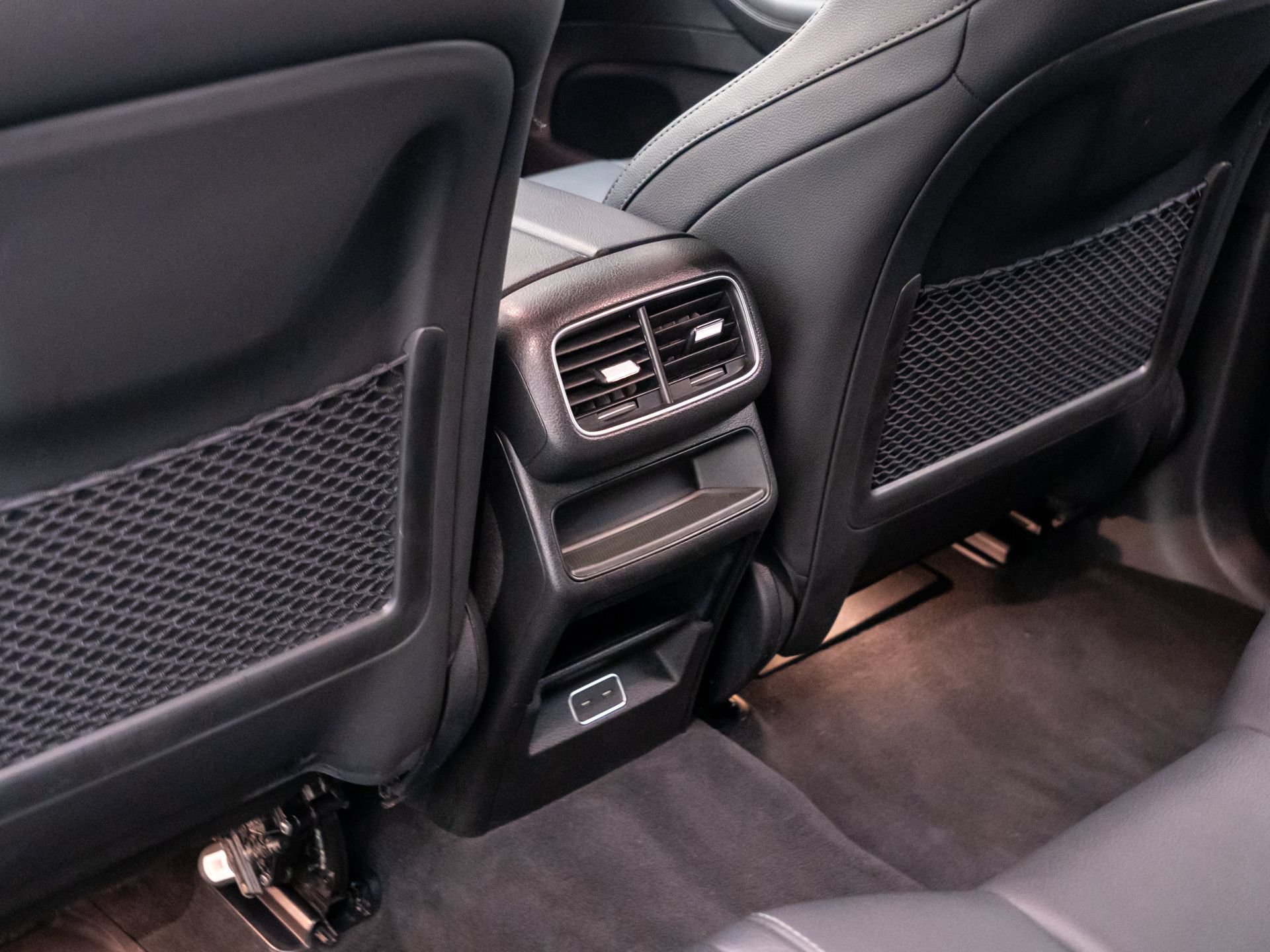 Used 2024 Mercedes-Benz GLE 350 4MATIC w/ Winter Package image 19