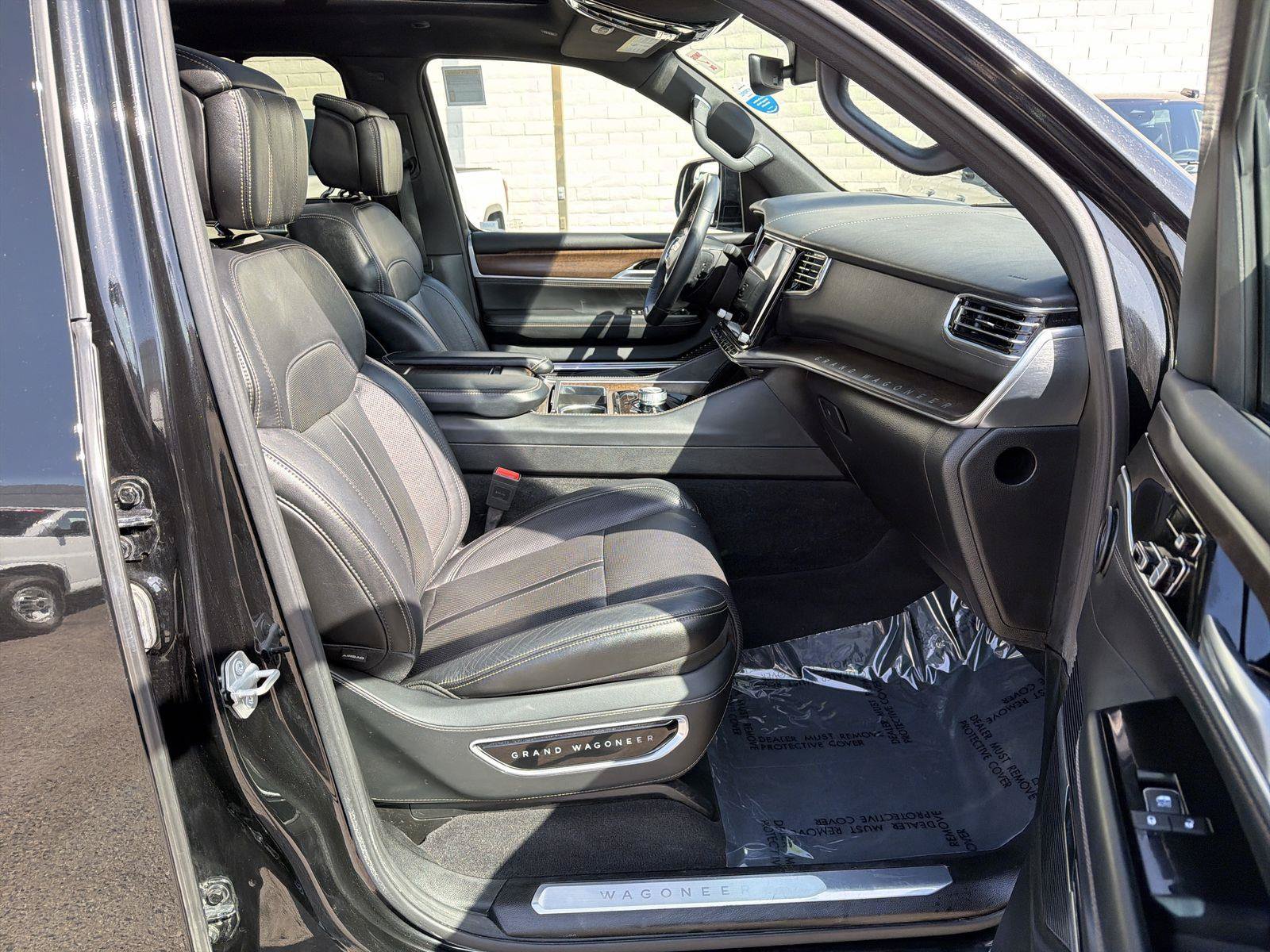 Used 2024 Jeep Grand Wagoneer L 4WD image 28
