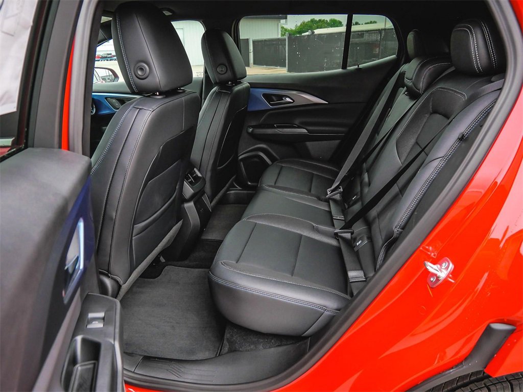 New 2024 Chevrolet Equinox EV LT image 31