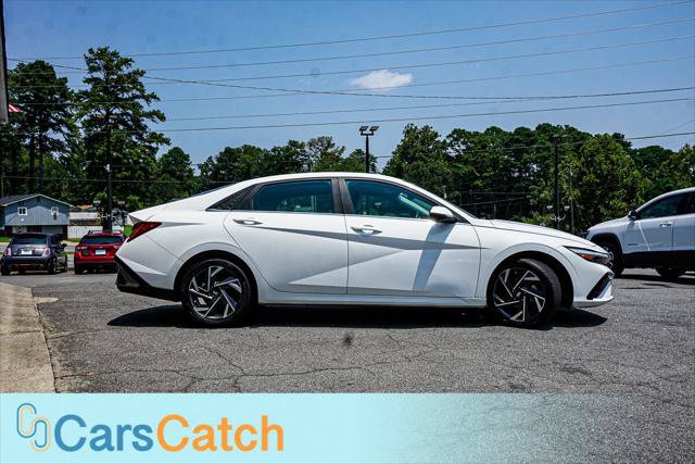 Used 2024 Hyundai Elantra Limited FWD image 5