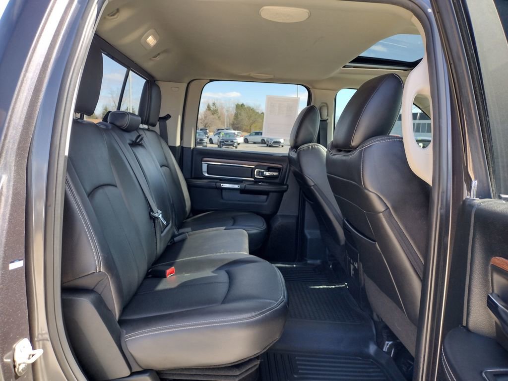 Used 2018 RAM 1500 Laramie w/ Convenience Group image 10