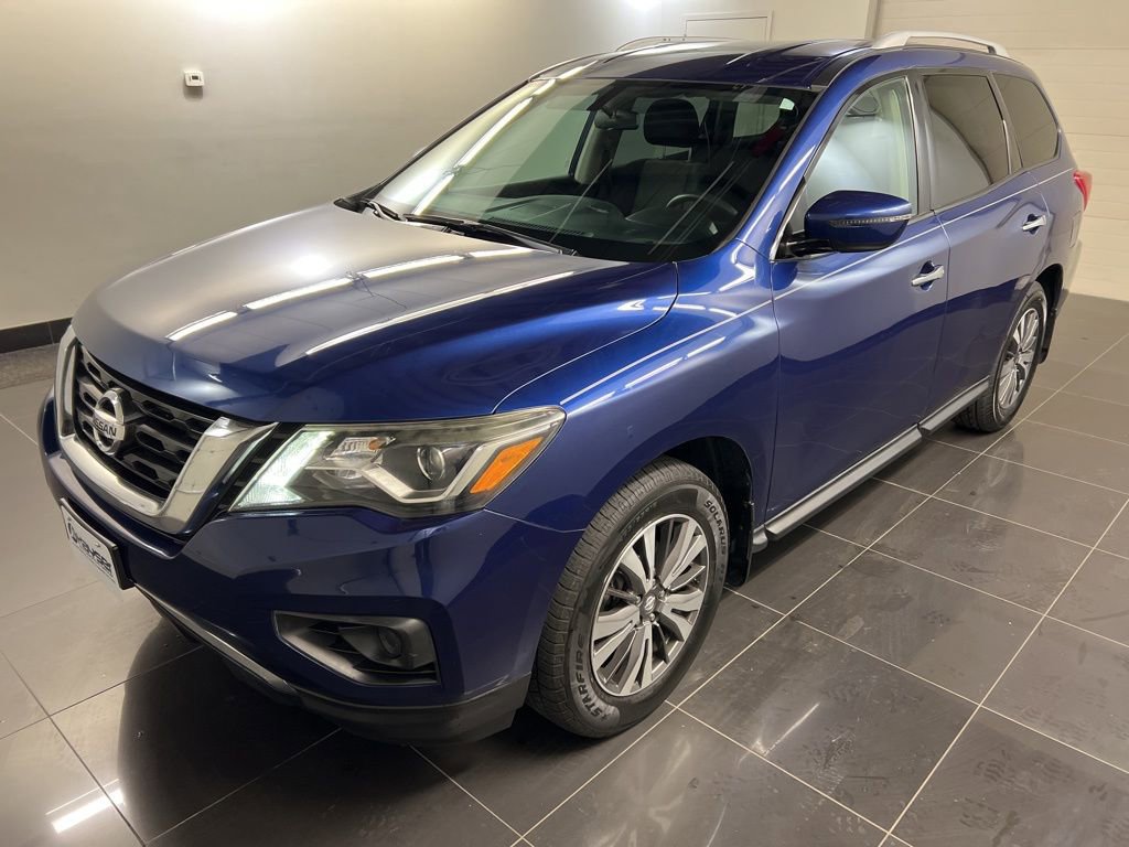 Used 2017 Nissan Pathfinder S AWD/4WD image 3