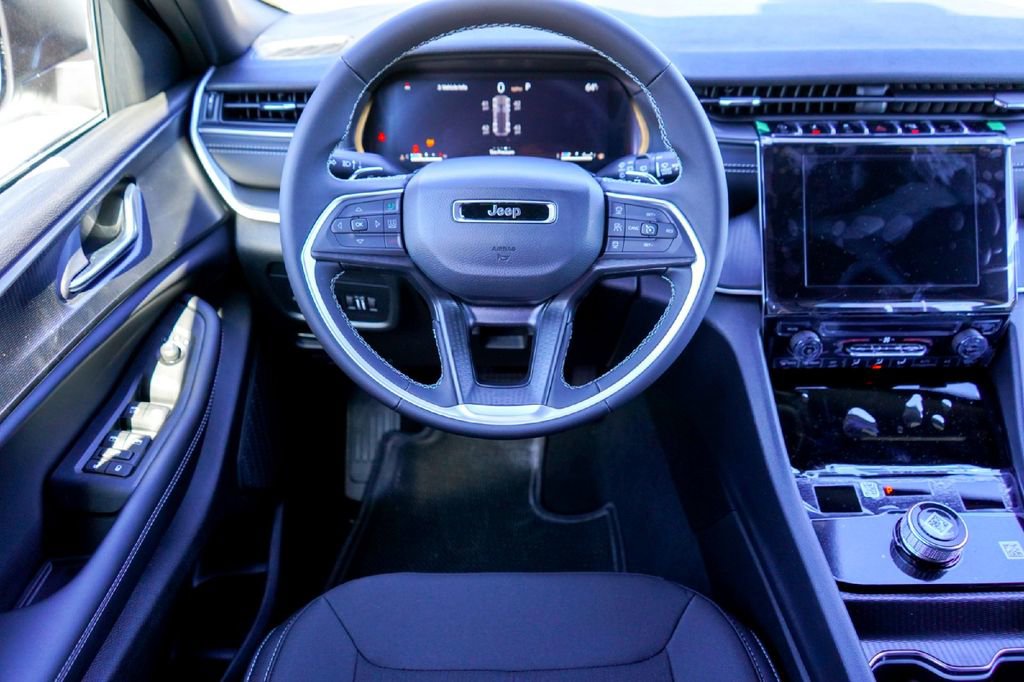 New 2026 Jeep Grand Cherokee Laredo RWD image 20