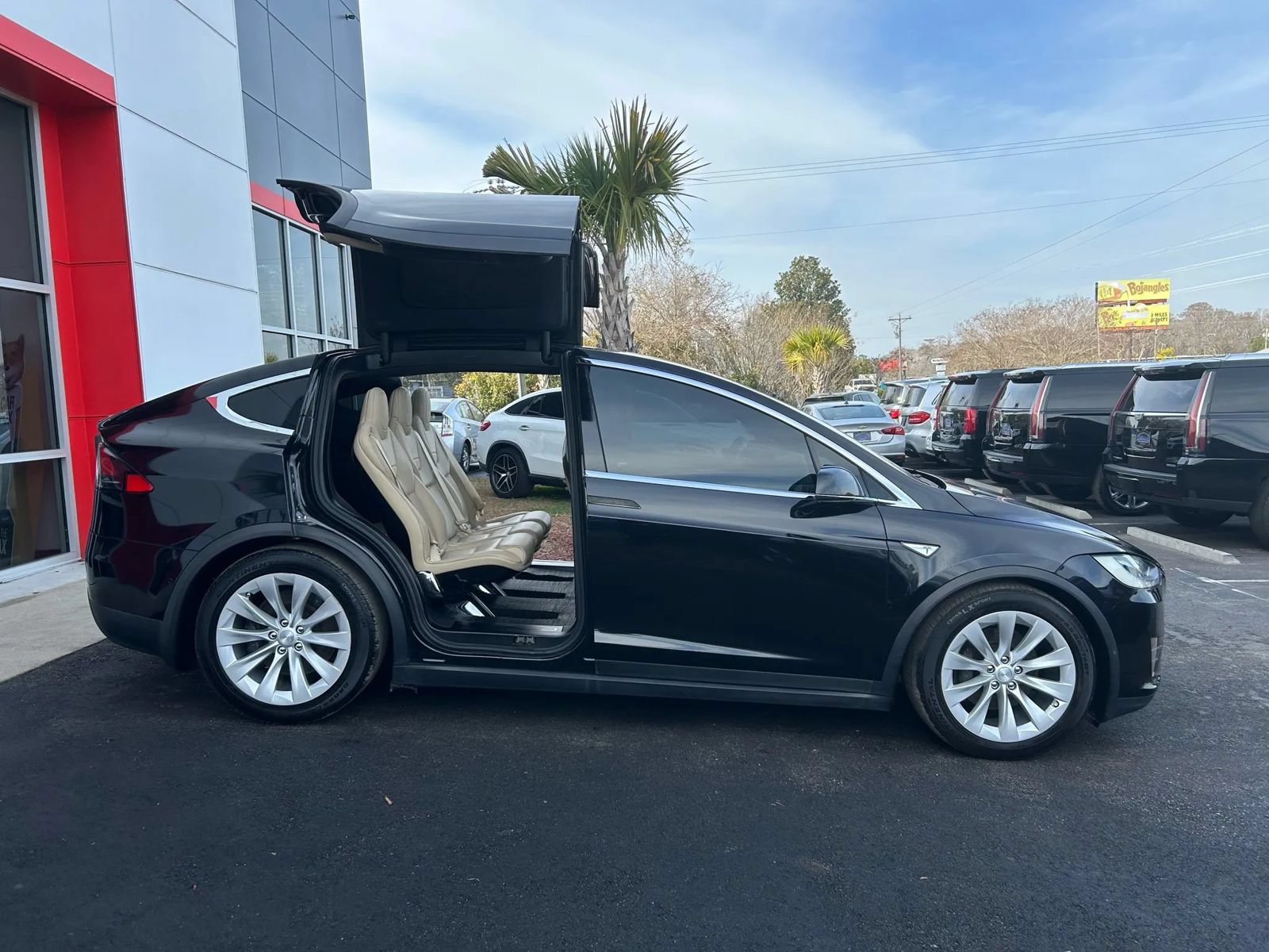 Used 2016 Tesla Model X 90D AWD/4WD image 15