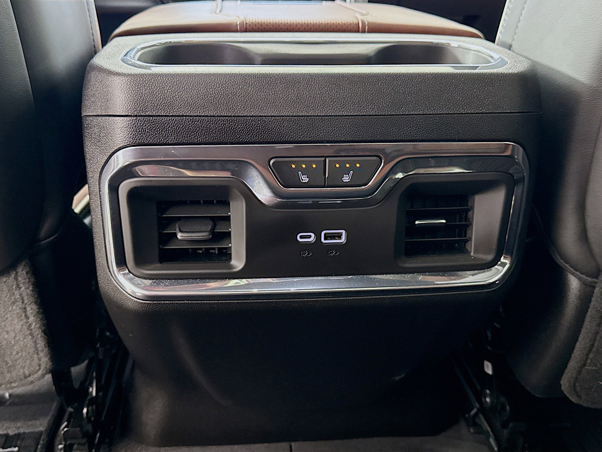 Used 2024 GMC Sierra 3500 Denali Ultimate image 27