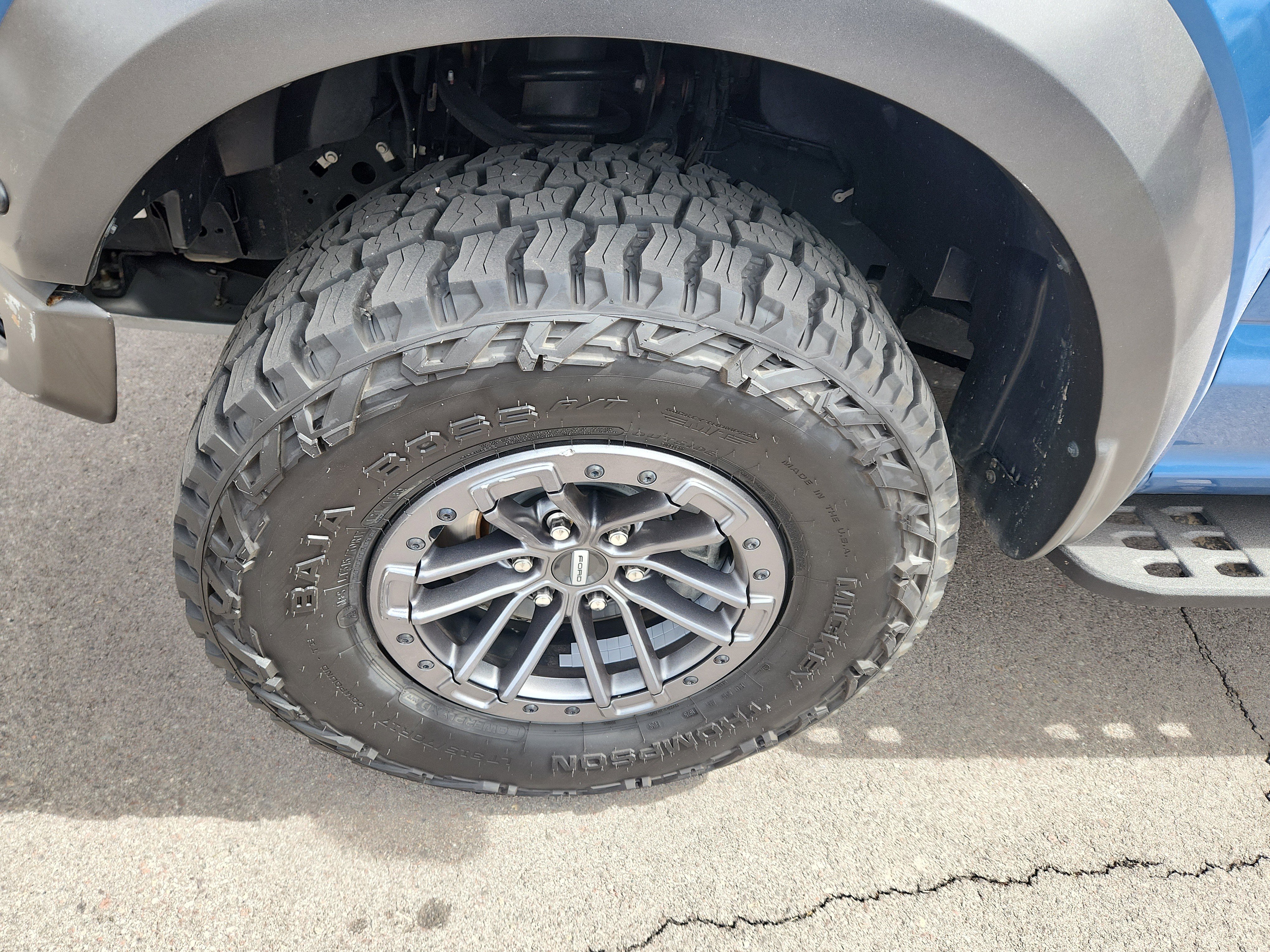 Used 2019 Ford F150 Raptor w/ Equipment Group 802A Luxury image 19