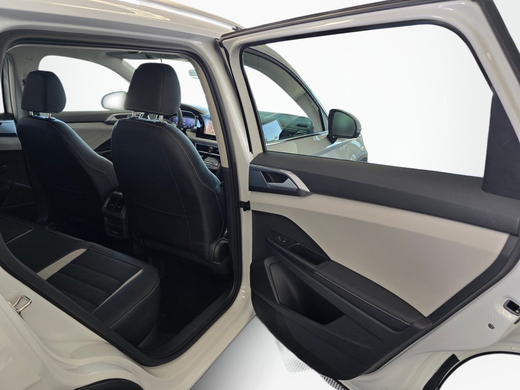 New 2026 Volkswagen Taos SEL AWD/4WD image 38