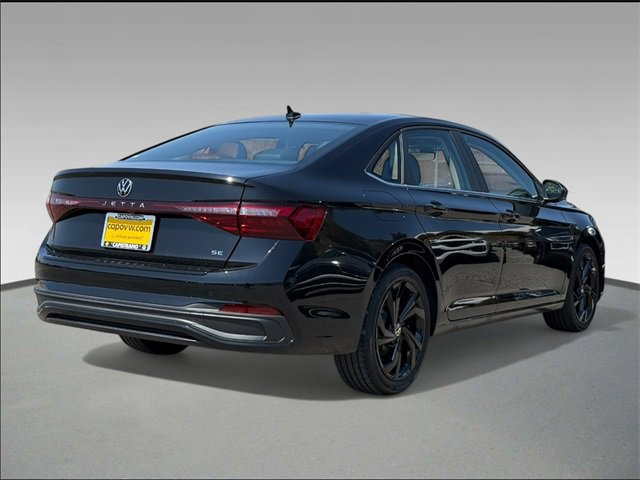 New 2025 Volkswagen Jetta SE image 4