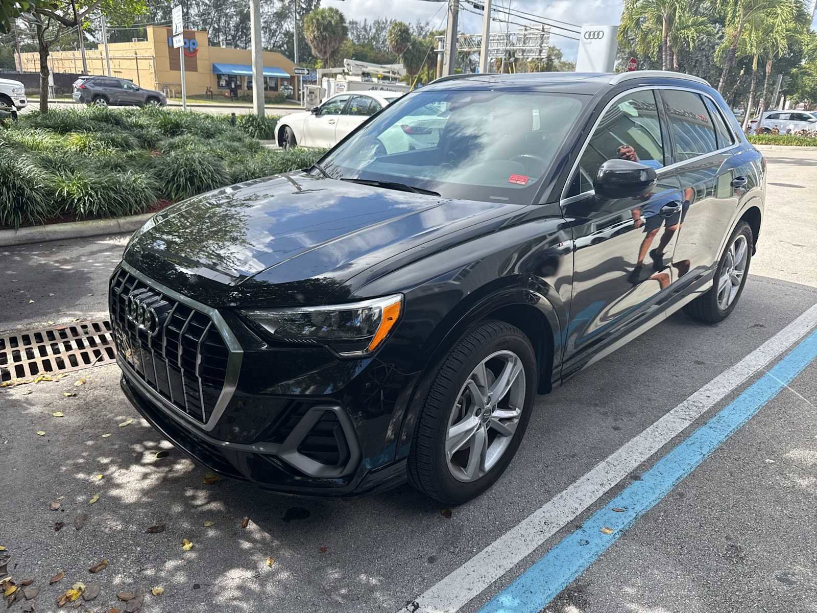 Used 2020 Audi Q3 2.0T Premium w/ Convenience Package image 1