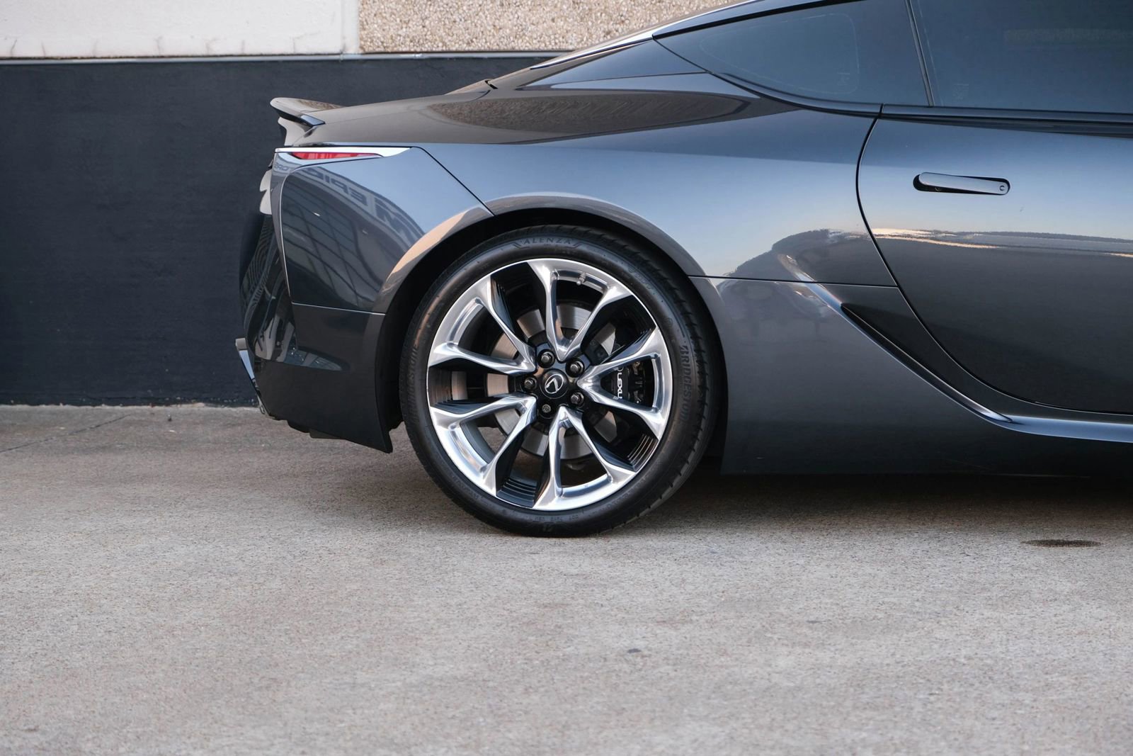 Used 2021 Lexus LC 500 Coupe w/ Carbon Fiber Package image 12