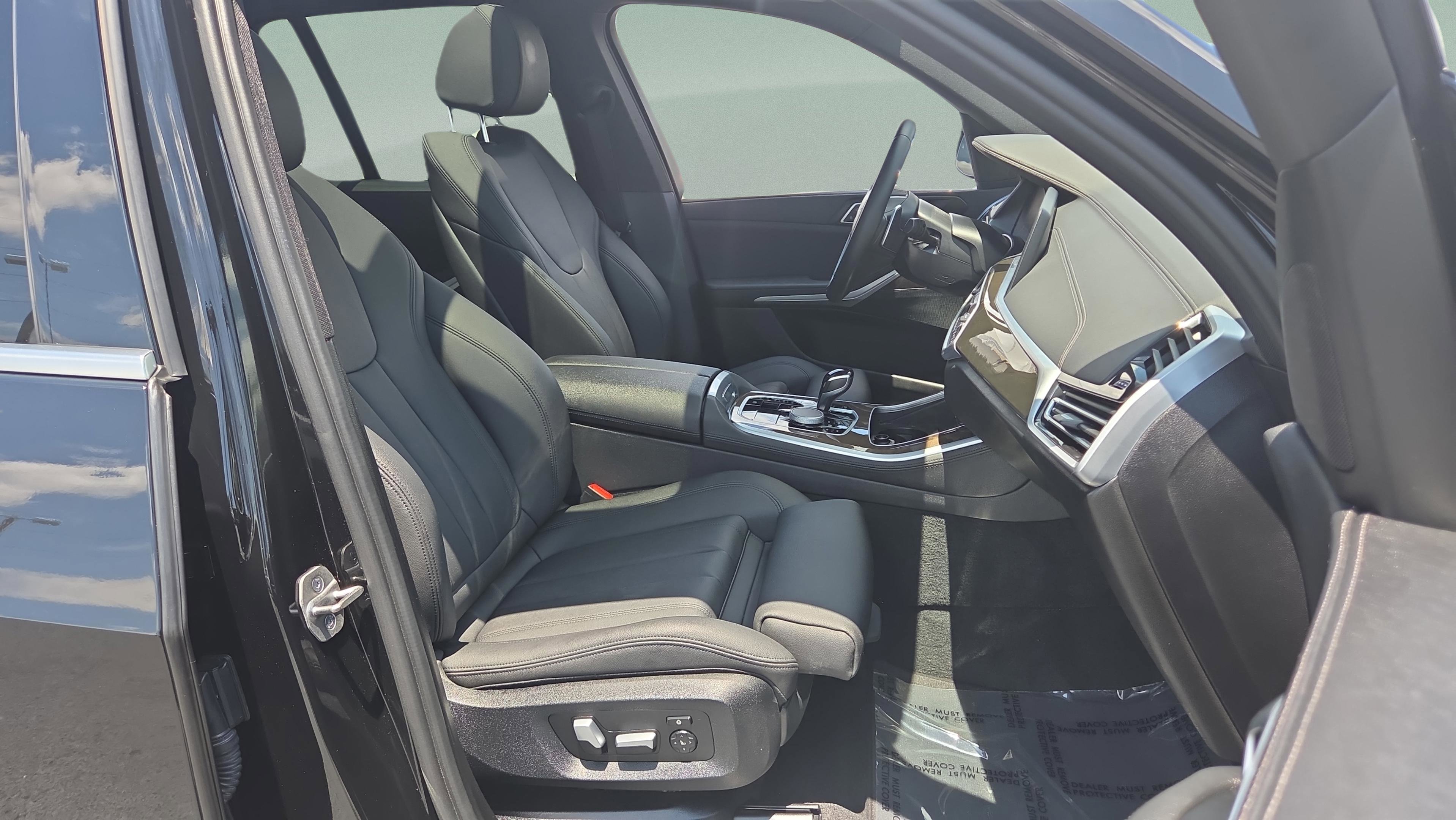 Used 2022 BMW X5 xDrive40i w/ Premium Package AWD/4WD image 18