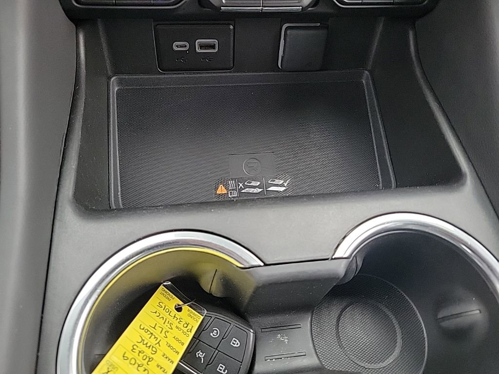 Used 2023 GMC Yukon SLT w/ SLT Luxury Package AWD/4WD image 21