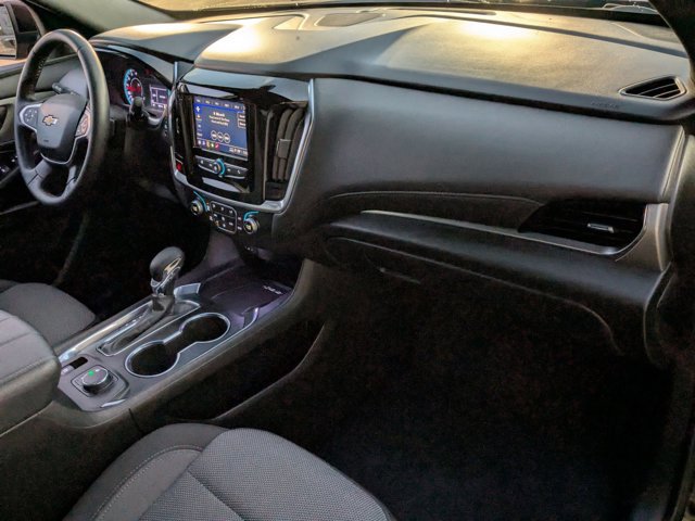 Used 2023 Chevrolet Traverse LT image 22