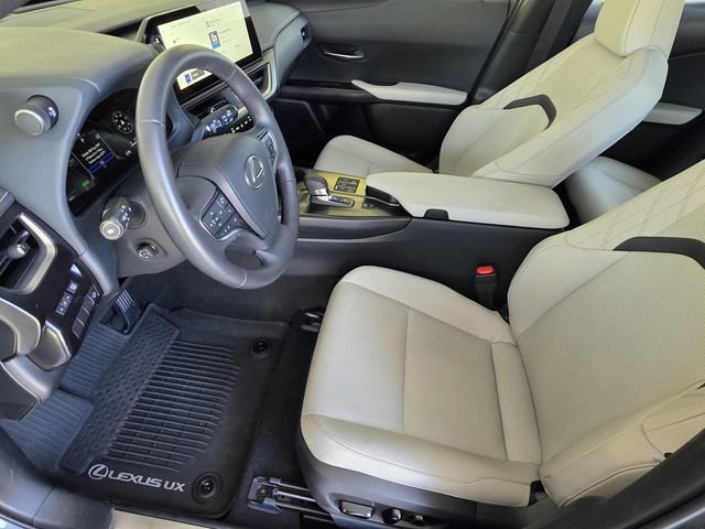 Used 2025 Lexus UX 300h AWD w/ Cold Area Package image 6
