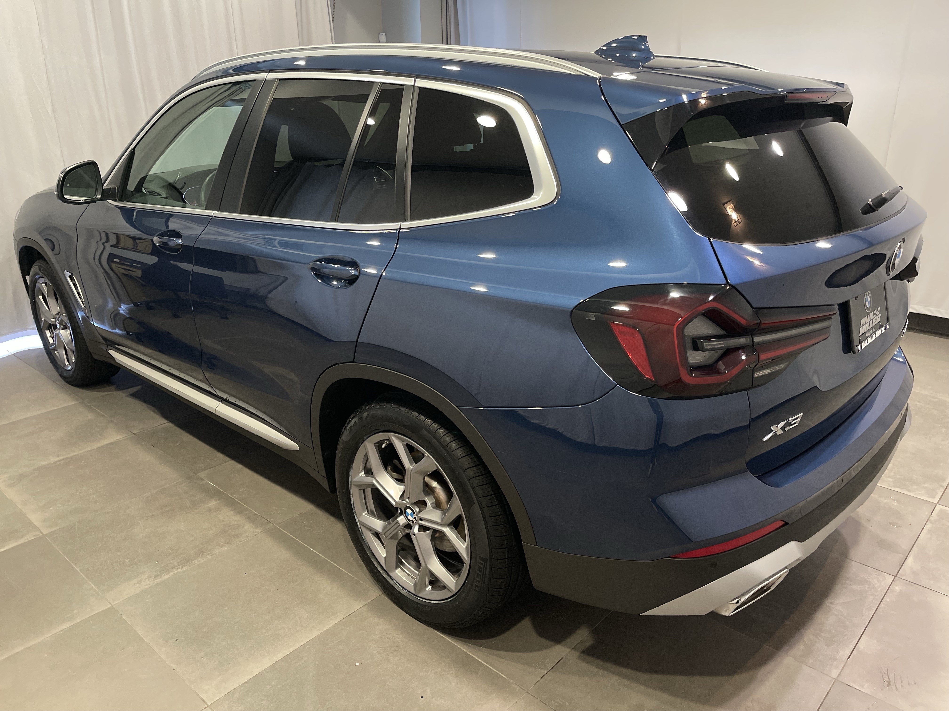 Certified 2023 BMW X3 xDrive30i w/ Convenience Package AWD/4WD image 4