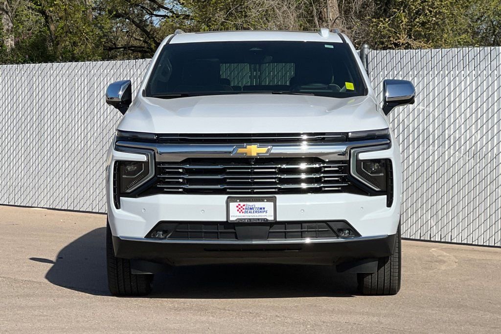 New 2026 Chevrolet Suburban Premier AWD/4WD image 6